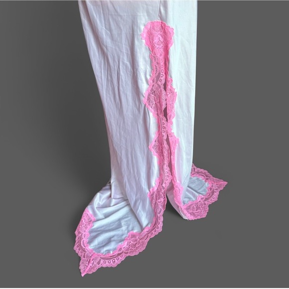 SKIMS Lace Trim Nightgown - Picture 3 of 9